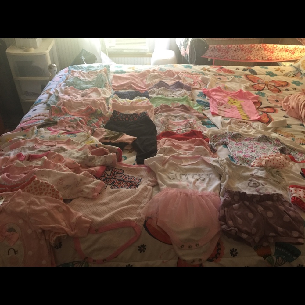 Little girl clothes - Picture 5 of 5